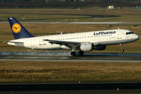 D-AIPK @ DUS - visitor - by Wolfgang Zilske