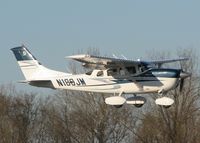 N189JM @ DTN - About to touch down on runway 14 at the Downtown Shreveport airport. - by paulp