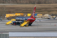 OM-NGG @ VIE - SkyEurope Airlines Boeing 737-76N(WL)