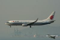 B-5392 @ VHHH - Air China - by Michel Teiten ( www.mablehome.com )