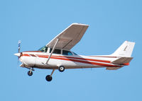 N3601E @ KAPA - Touch and Go on 17R. - by Bluedharma