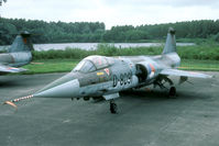 D-8091 @ EHYB - one of the great many Starfighters put in storage on the former air base of Ypenburg.