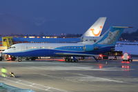 RA-42387 @ LOWI - YK2