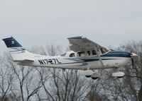 N1727L @ DTN - Landing at the Downtown Shreveport airport. - by paulp