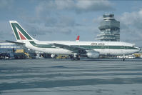 I-BUSN @ VIE - Alitalia Airbus A300 - by Yakfreak - VAP