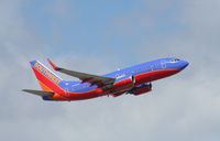N799SW @ KFLL - Boeing 737-700 - by Mark Pasqualino