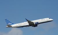 N228JB @ KFLL - ERJ 190-100 IGW