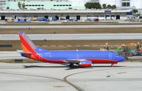 N354SW @ KFLL - Boeing 737-300 - by Mark Pasqualino