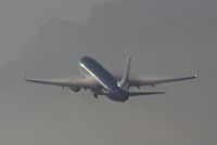 D-ATUE @ LOWS - TUIfly  Boeing 737-8K5 W - by Delta Kilo