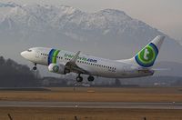 PH-XRW @ LOWS - TRANSAVIA - by Delta Kilo