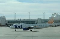 N489UA @ KDEN - Airbus A320