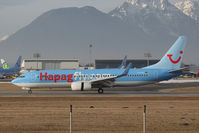 D-ATUC @ SZG - Boeing 737-8K5 - by Juergen Postl