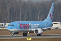 D-ATUE @ SZG - Hapagfly Boeing 737-8K5(WL) - by Juergen Postl