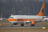 D-ATUF @ SZG - Boeing 737-8K5 - by Juergen Postl