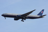 N225UA @ IAD - United Airlines Spirit of United N225UA (FLT UAL977D) from Dubai Int'l (OMDB) on short-final to RWY 1R.