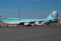 HL7499 @ VIE - Korean Air Boeing 747-400