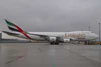 N415MC @ VIE - Emirates Boeing 747-400 - by Yakfreak - VAP