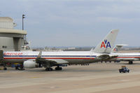 N189AN @ DFW - American Airlines 757 at DFW