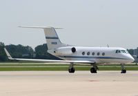 N982B @ KDPA - KDPA - by Nick Dean