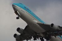HL7600 @ LOWW - Koean Air Cargo - by Delta Kilo