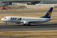 JA737P @ RJTT - Skymark B737 lifts off at Haneda - by Terry Fletcher