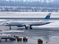 UP-B5701 @ VIE - Gvt. Plane of Kazakhstan - by Patrick Radosta
