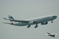 B-HLP @ VHHH - Cathay Pacific - by Michel Teiten ( www.mablehome.com )