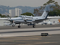 N68MY @ KSMO - N68MY arriving on RWY 21 - by Torsten Hoff