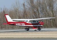 N35795 @ DTN - Turning onto 14 at Downtown Shreveport. - by paulp