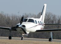 N435HP @ DTN - Taxiing to runway 14 at Downtown Shreveport. - by paulp