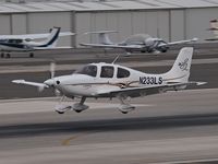 N233LS @ KSMO - N233LS arriving on RWY 21 - by Torsten Hoff