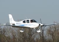N961CD @ DTN - About to touch down on runway 14 at Downtown Shreveport. - by paulp