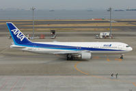 JA8669 @ RJTT - ANA B767 arrives Haneda