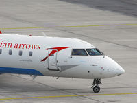 OE-LCO @ VIE - Returning from a flight - taxiing to parking position