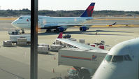 N661US @ NRT - Delta Livery at Tokyo Narita - by David Breslauer