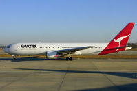VH-OGL @ YMML - Qantas B767 at Melbourne Int - by Terry Fletcher