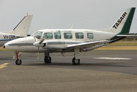 VH-LTW @ YDPO - Tasair Piper PA-31-350 at Devonport