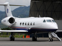 N450PU @ SVCS - Waiting Pax - by Eudes S Lopez