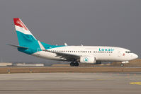 LX-LGS @ VIE - Luxair Boeing 737-700
