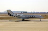 N227RH @ CID - Taxiing to Landmark FBO.