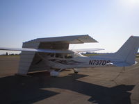 N737DS @ O32 - At Reedley Muni - by Jake Carter