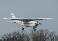 N900RR @ DTN - Landing on runway 14 at the Shreveport Downtown airport. - by paulp