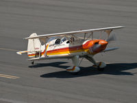 N39DA @ SMO - N39DA taxiing - by Torsten Hoff