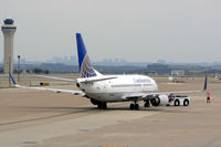 N37615 @ DFW - Contintental Airlines leaving the gate at DFW - by Zane Adams