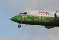 HB-IYS @ EBBR - flight LX778 is descending to rwy 25L