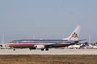 N950AN @ KMIA - Boeing 737-800 - by Mark Pasqualino