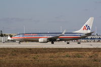 N940AN @ KMIA - Boeing 737-800 - by Mark Pasqualino