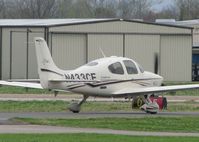 N433CF @ DTN - Taxiing to runway 05 at the Shreveport Downtown airport. - by paulp