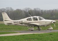 N433CF @ DTN - Holding short of runway 05 waiting to take off from the Shreveport Downtown airport. - by paulp