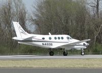 N469B @ DTN - Turning onto Rwy 14 at the Shreveport Downtown airport. - by paulp